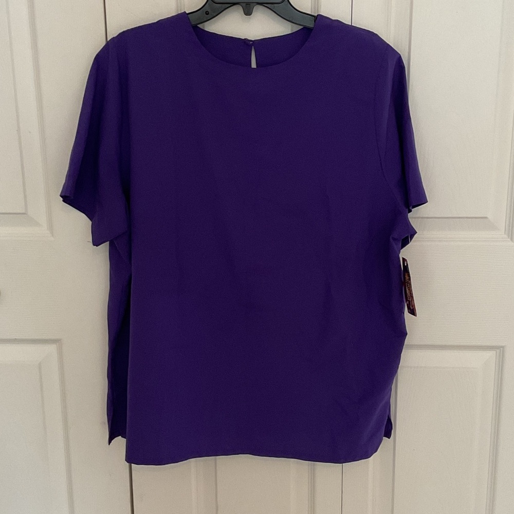 Vibrant Purple Short Sleeve Women's Top, NWT, size 2X (CL)
